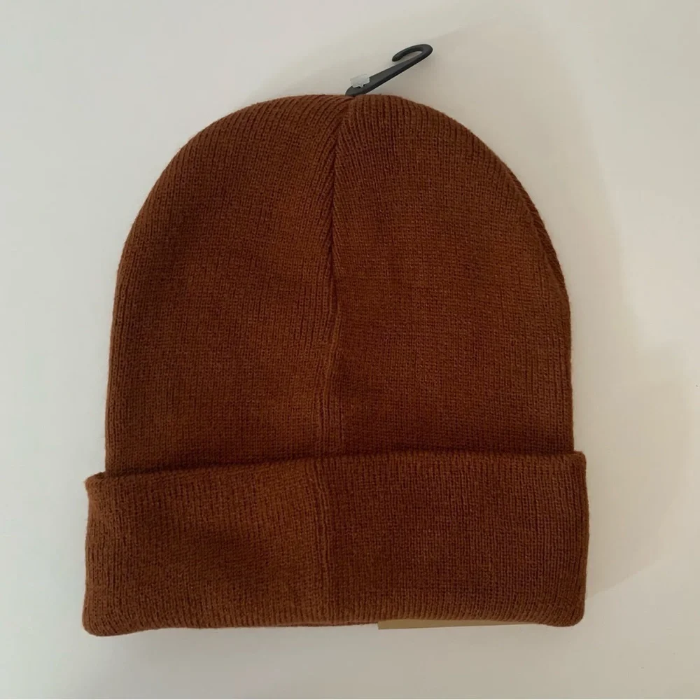 NWT. LEVI’S Signature Cuffed Beanie